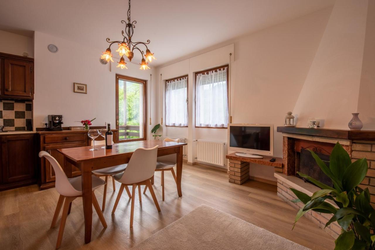 Grazioso Appartamento Ai Piedi Delle Dolomiti - Self Check-In Cesiomaggiore Luaran gambar